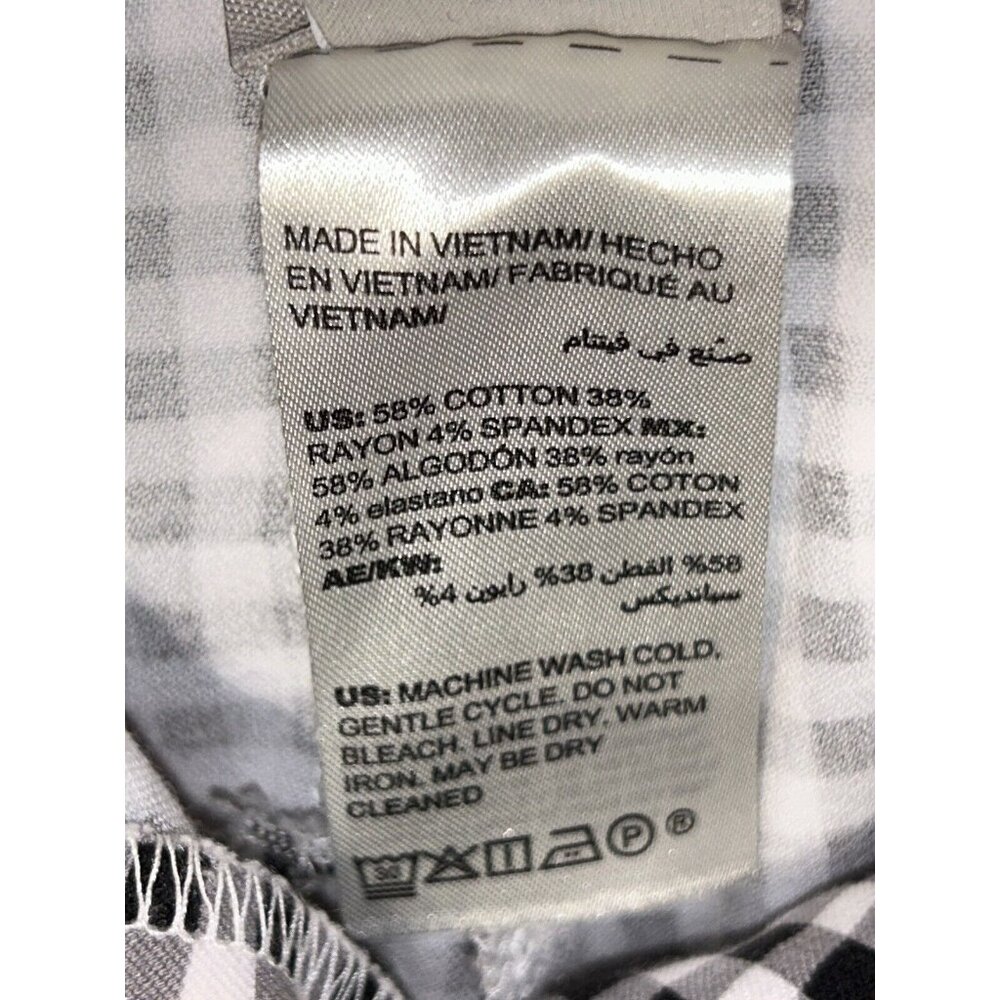 Chico’s Sz 0.5 (6) Secret Stretch Gingham Shorts 10 Inch Inseam Black White EUC - Picture 9 of 10